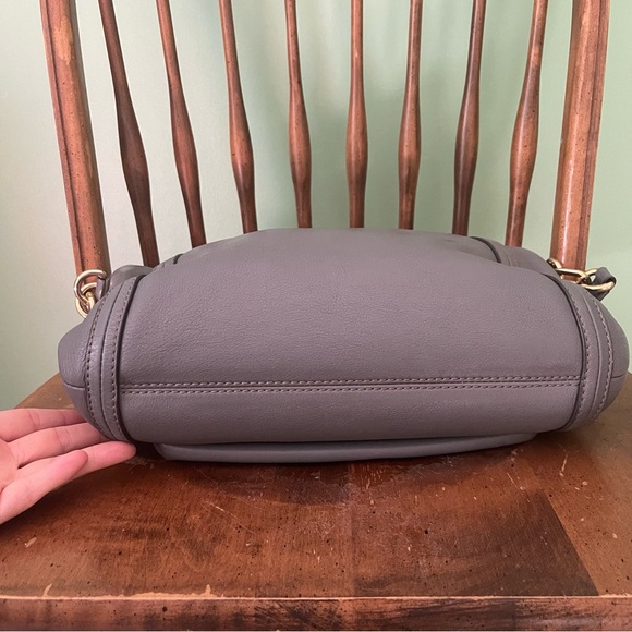 MCM Munchen K 1335 Gray Shoulder Bag Solid Leather Zip Flap - Picture 11 of 12